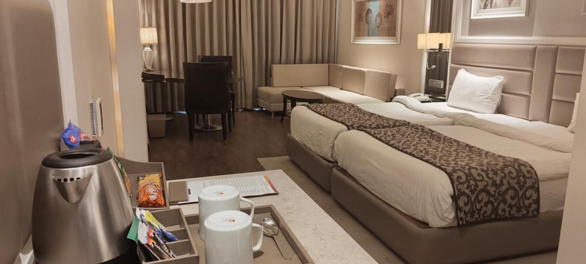 Singhania Sarovar Portico Rāipur Екстериор снимка