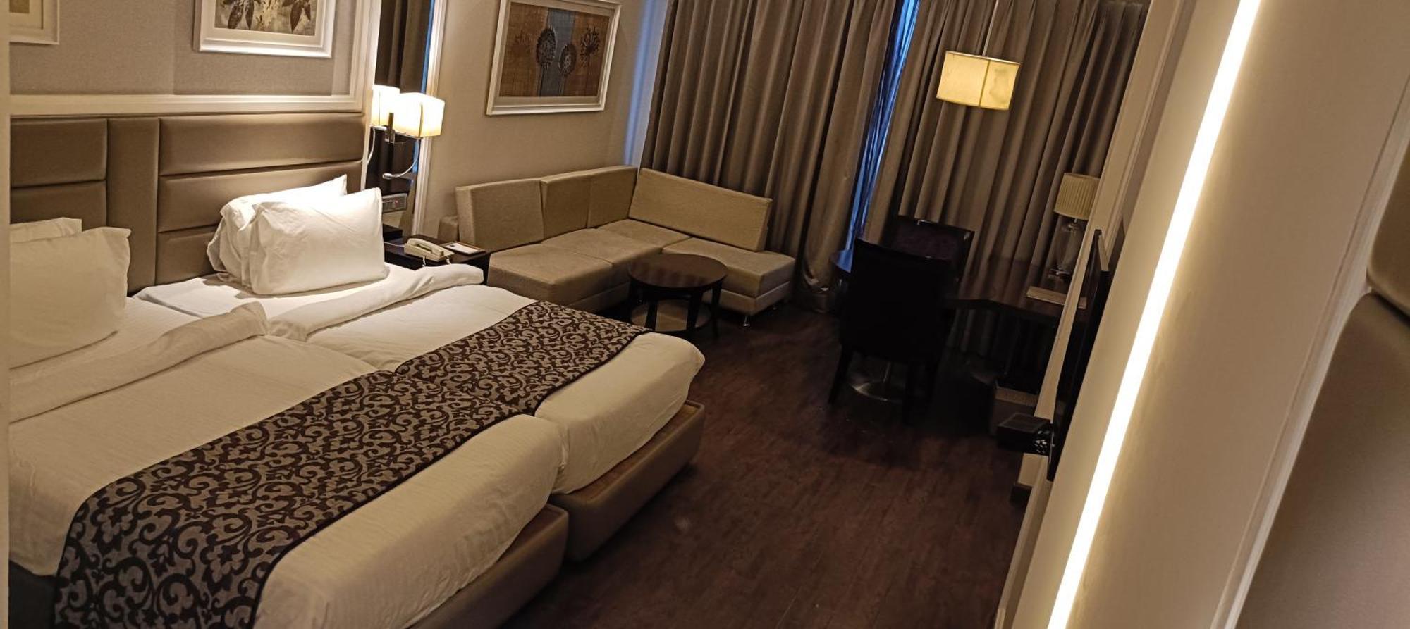 Singhania Sarovar Portico Rāipur Екстериор снимка